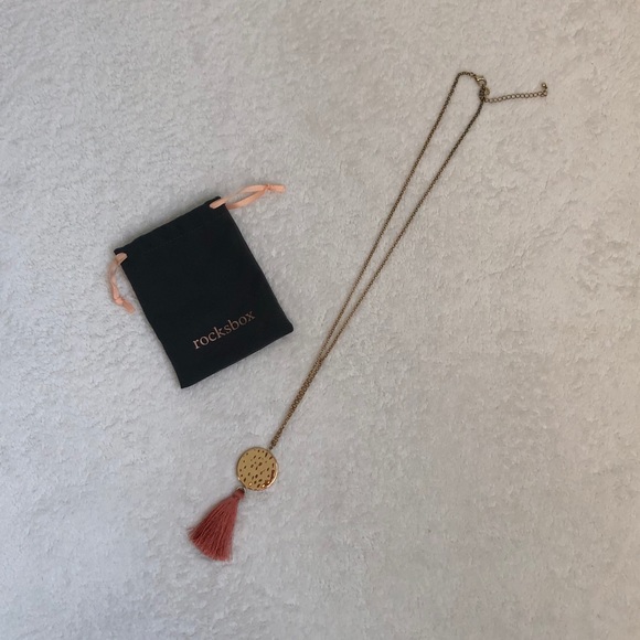 rocksbox tassel necklace - Picture 4 of 6